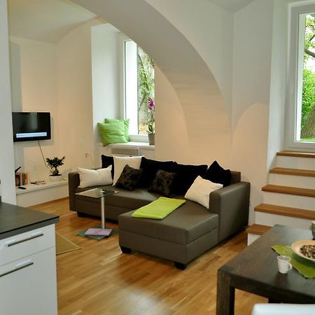 Ferienwohnung Im Univiertel Mit Garten غراتس المظهر الخارجي الصورة